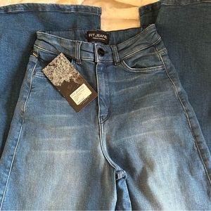 New with tags Fit Jeans